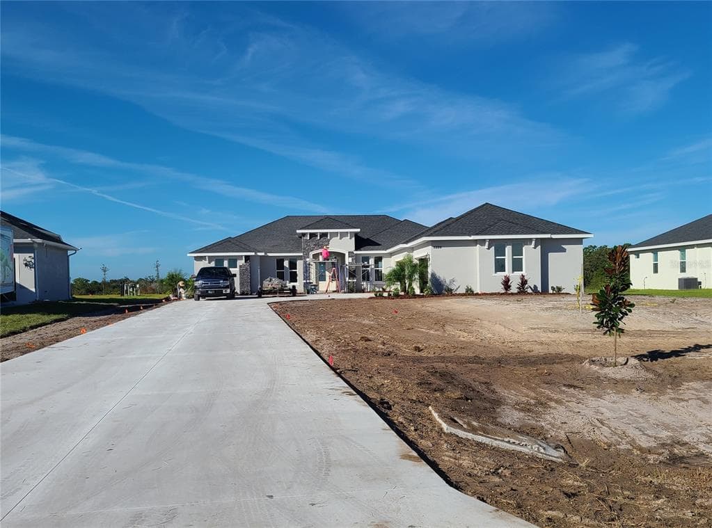 5228 LAKE VENICE DRIVE WIMAUMA, FL 33598