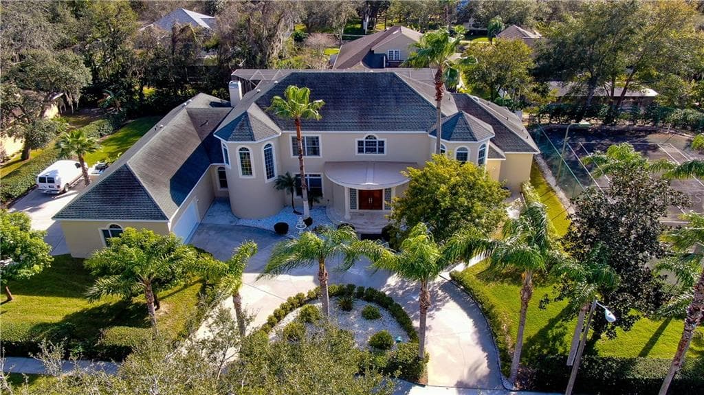 114 CAMELOT RIDGE DRIVE BRANDON, FL 33511