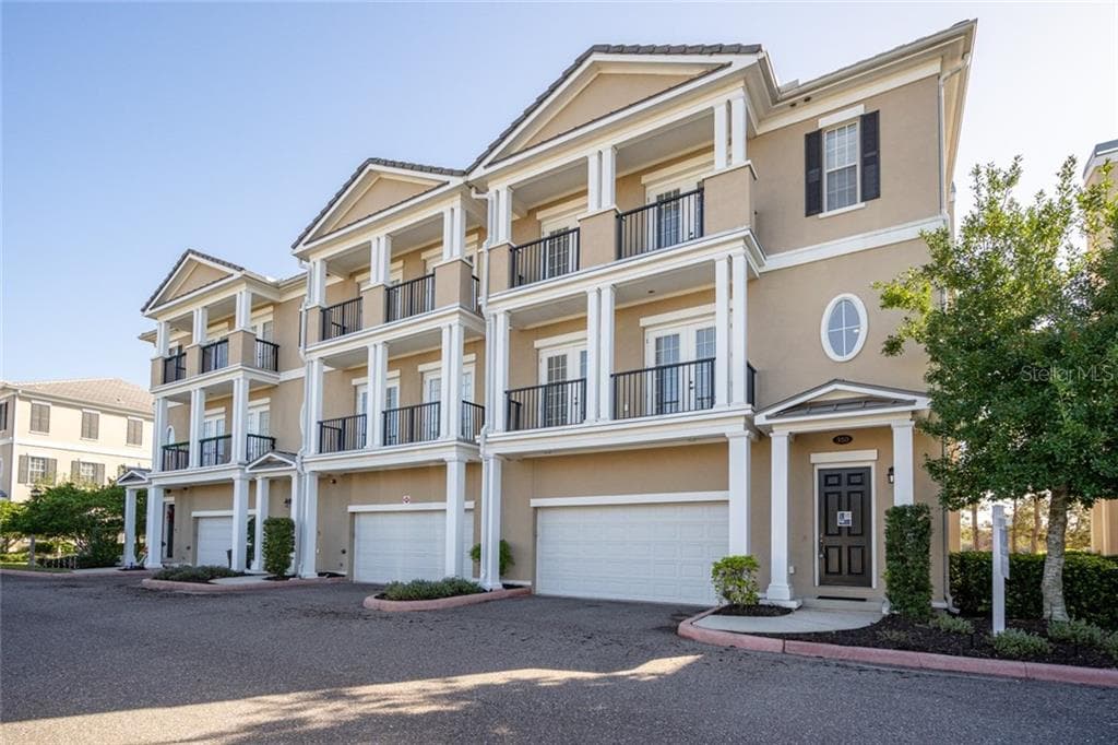 340 NEWBURY PLACE N ST PETERSBURG, FL 33716