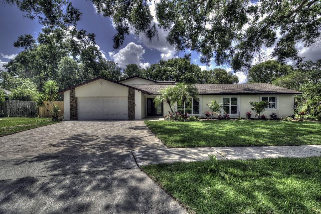 130 WHITE OAK CIRCLE MAITLAND, FL 32751
