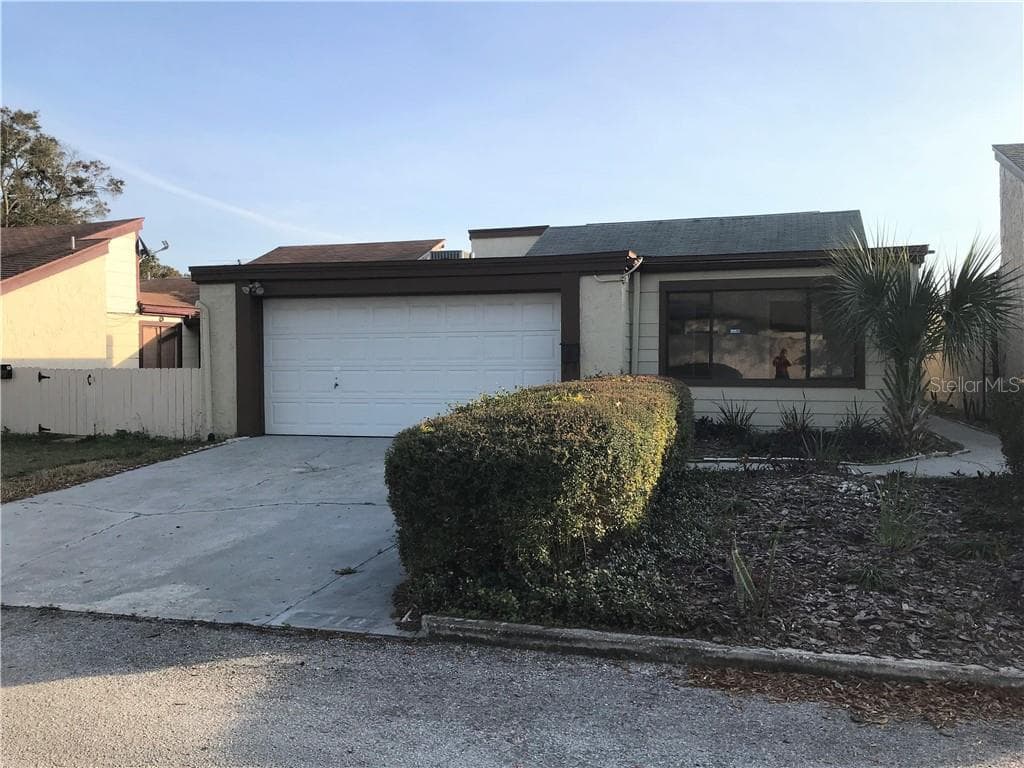 7412 BELLOWS FALLS LANE HUDSON, FL 34667