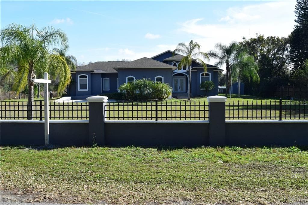 16805 TOBACCO ROAD LUTZ, FL 33558