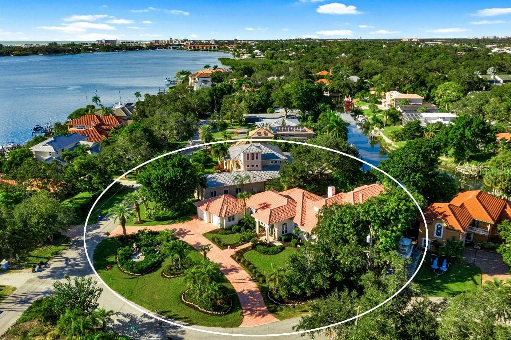 1707 CARIBBEAN DRIVE SARASOTA, FL 34231