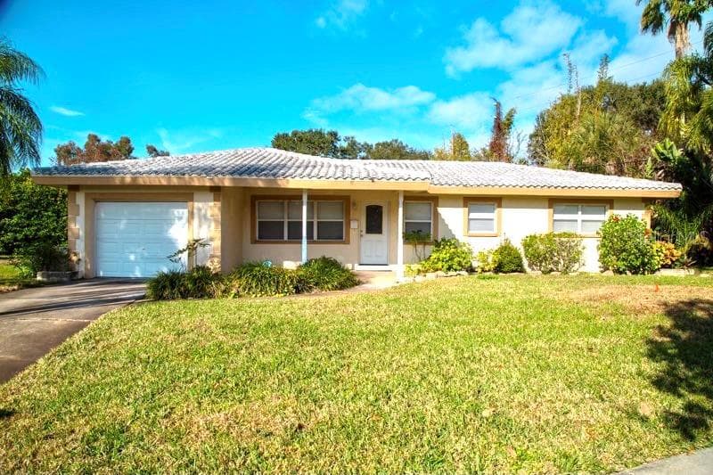 5891 DR MARTIN LUTHER KING JR STREET S ST PETERSBURG, FL 33705