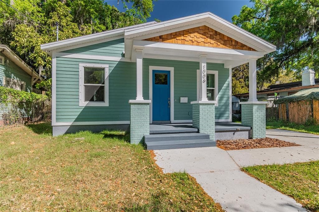 1215 E 25TH AVENUE TAMPA, FL 33605