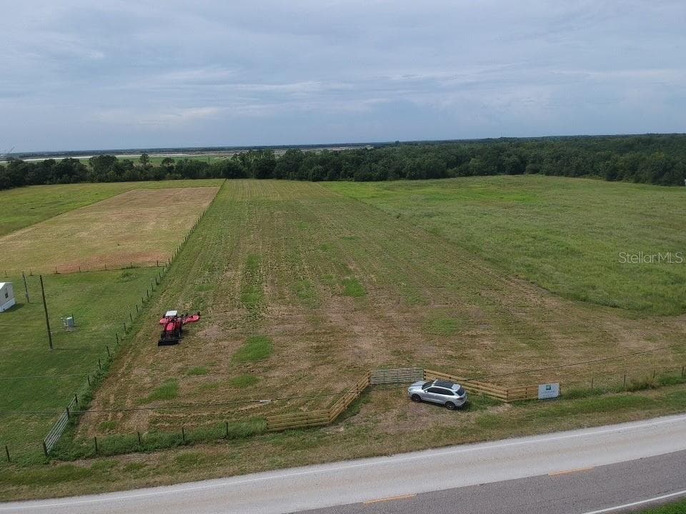 672 HIGHWAY LITHIA, FL 33547