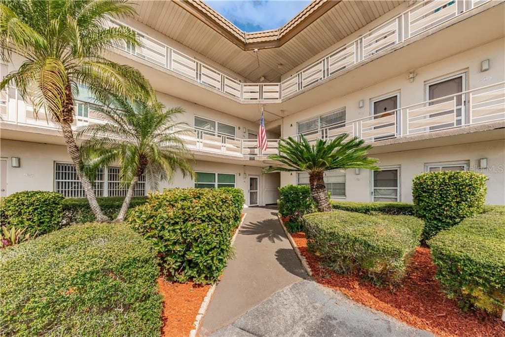 5750 80TH STREET N UNIT D203 ST PETERSBURG, FL 33709