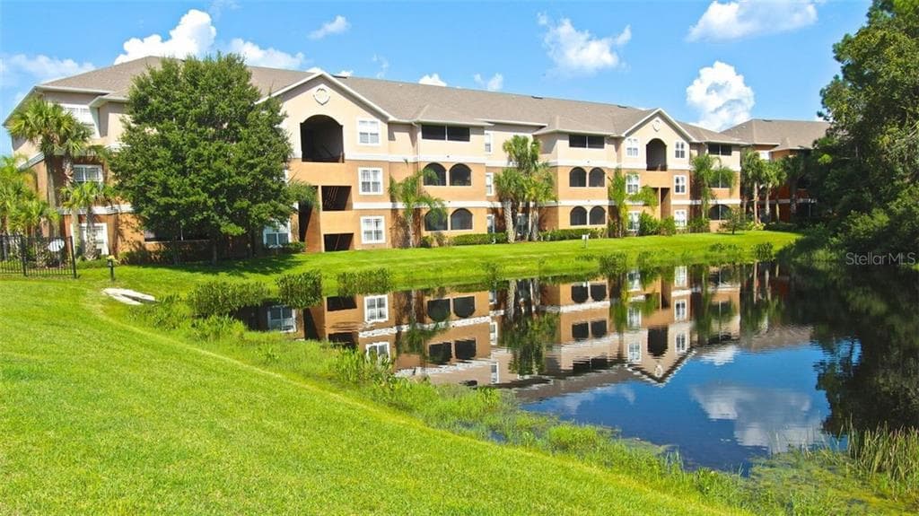 14929 ARBOR SPRINGS CIRCLE UNIT 203 TAMPA, FL 33624