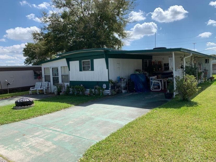 37748 DEBLE AVENUE ZEPHYRHILLS, FL 33542