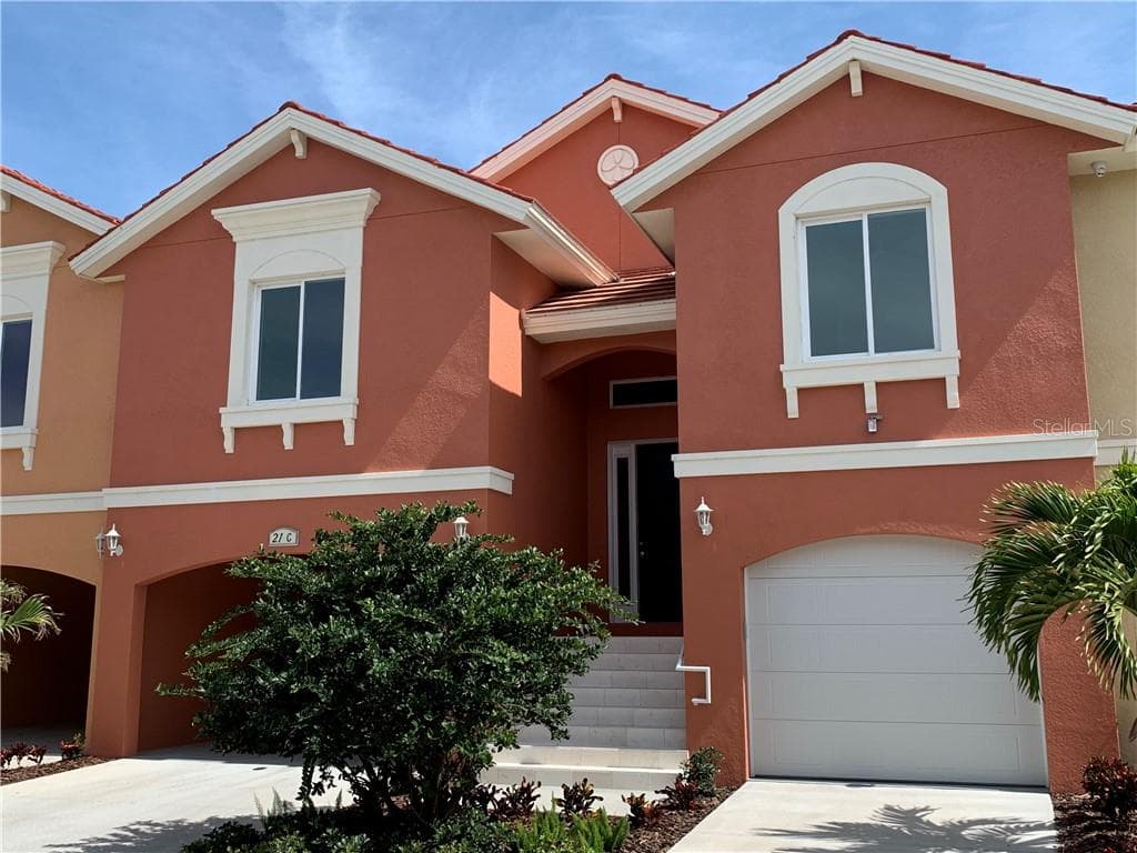21 FRANKLIN COURT S UNIT C ST PETERSBURG, FL 33711