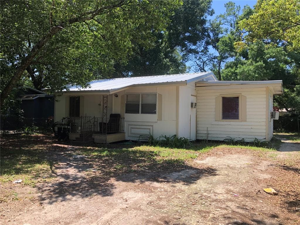 9624 N 11TH STREET TAMPA, FL 33612