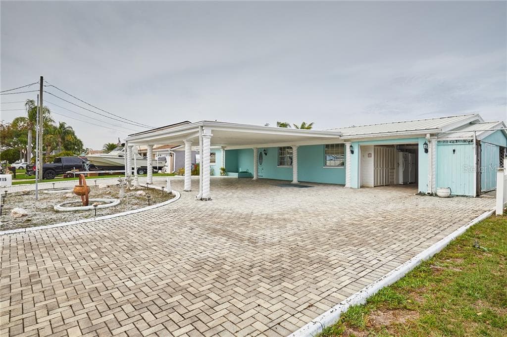 10715 DALTON AVENUE TAMPA, FL 33615