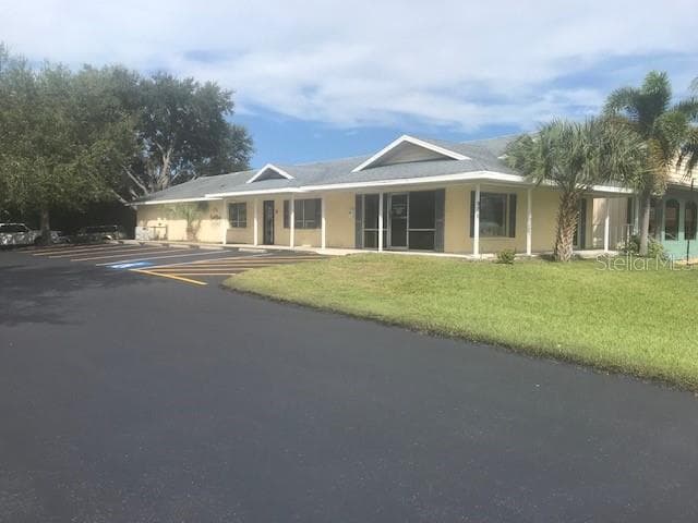 906 N US41 HIGHWAY RUSKIN, FL 33570