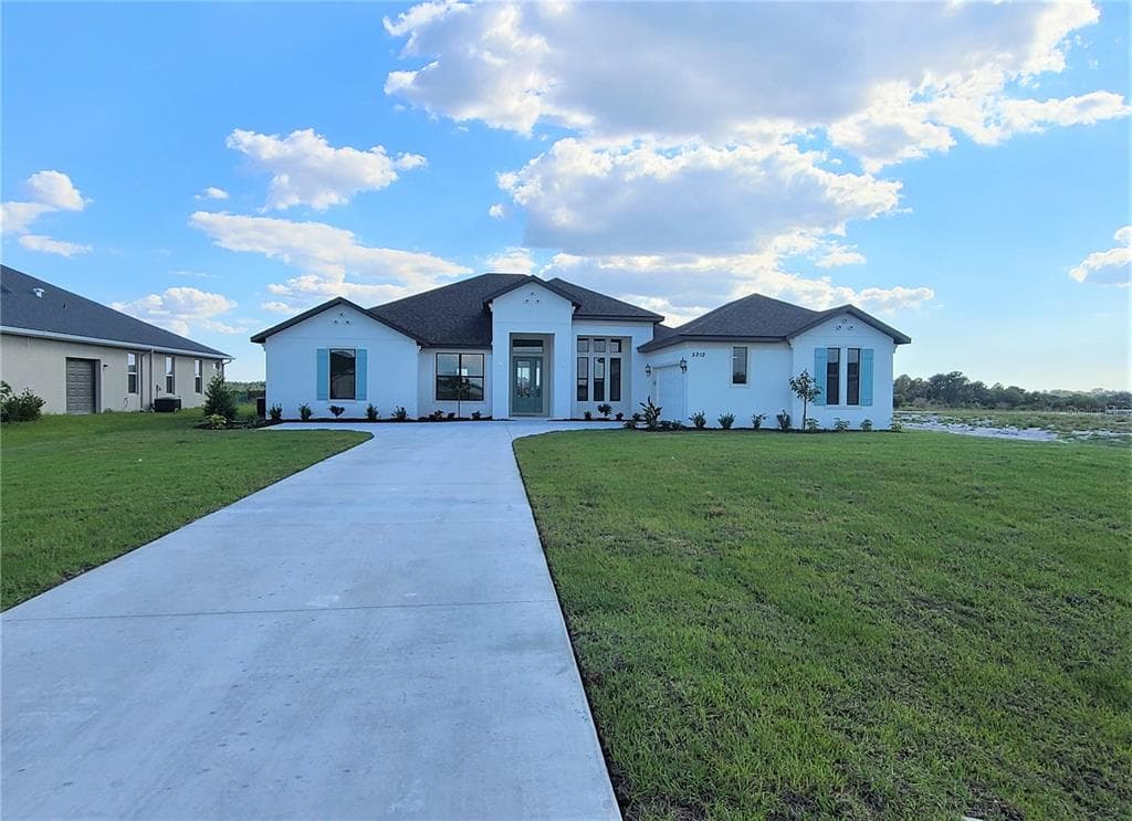 5212 LAKE VENICE DRIVE WIMAUMA, FL 33598