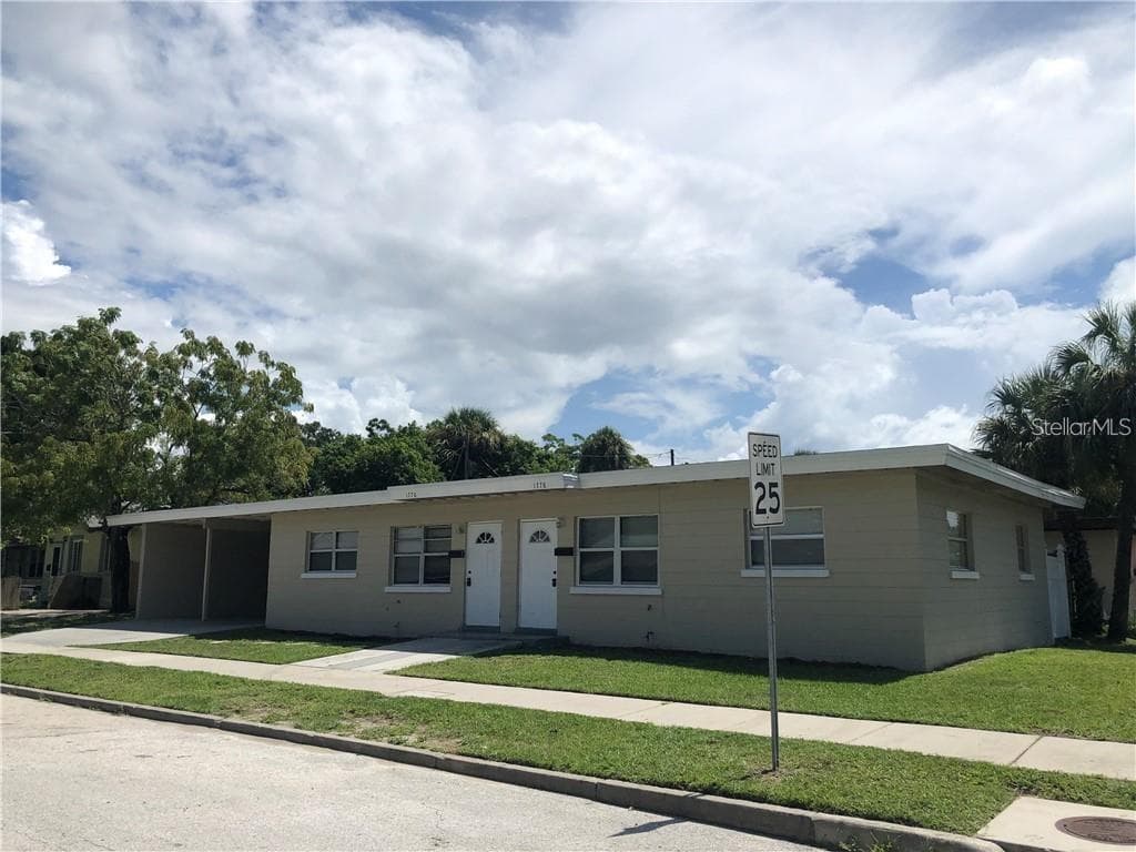 1778 YALE STREET S ST PETERSBURG, FL 33712