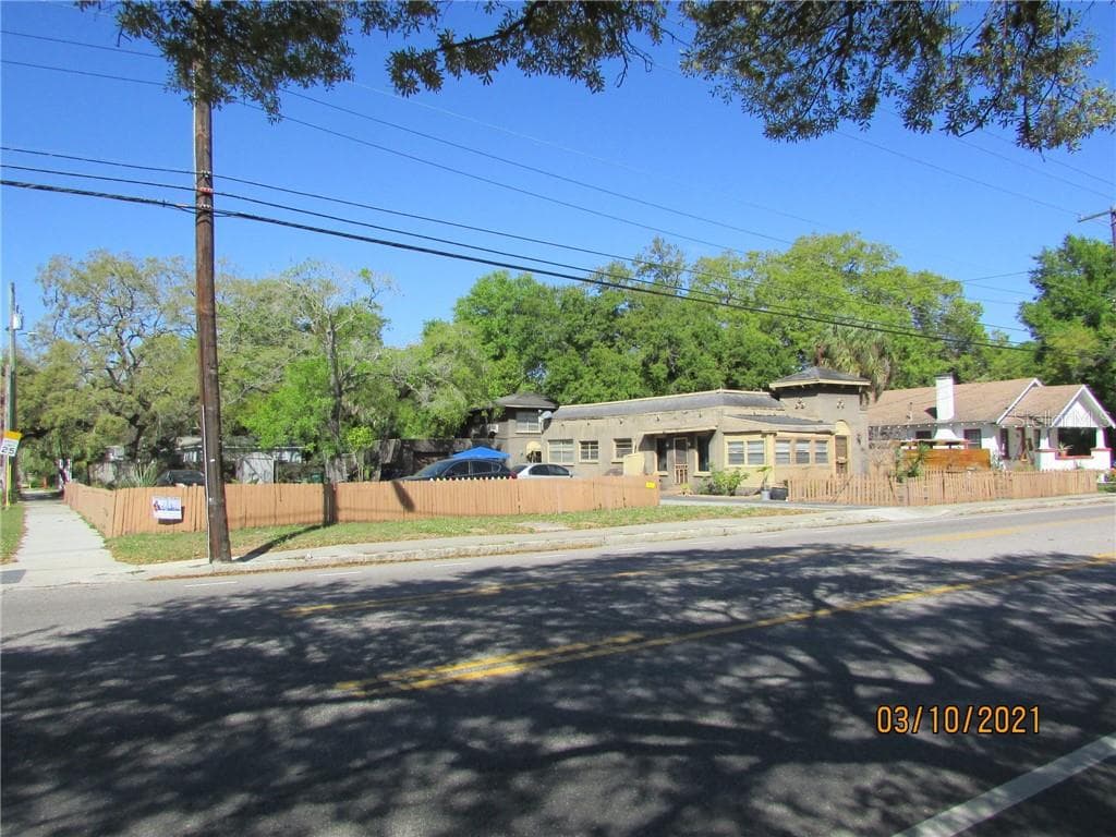 2304 N BOULEVARD TAMPA, FL 33602