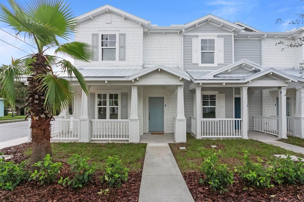 151 RING AVENUE N TARPON SPRINGS, FL 34689