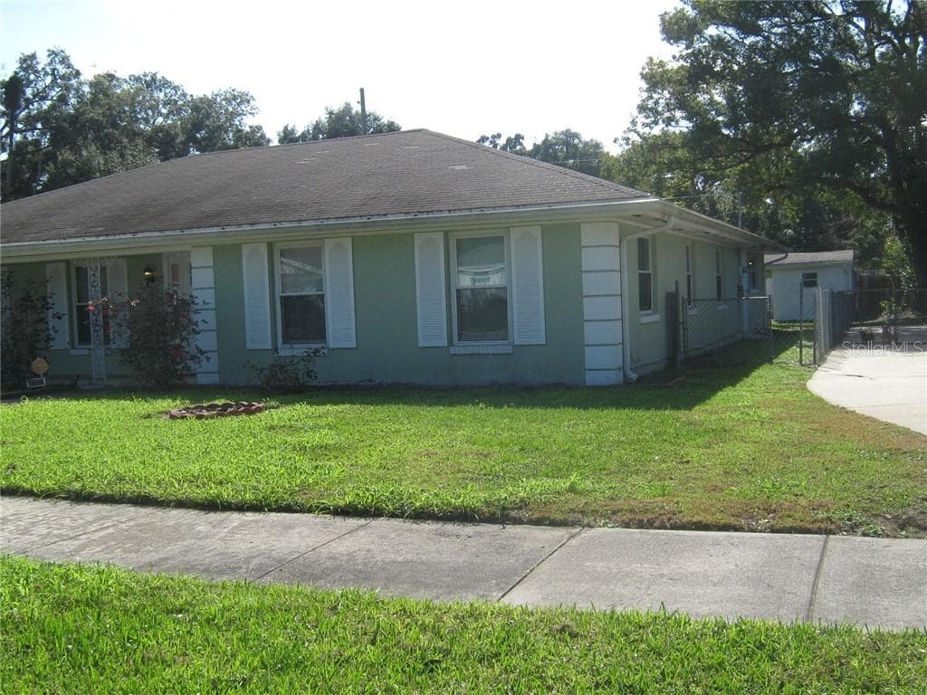 2502 VINE STREET ORLANDO, FL 32806