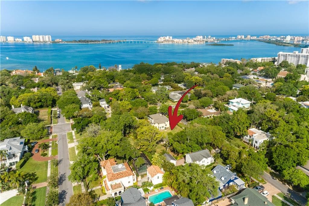 407 JASMINE WAY CLEARWATER, FL 33756