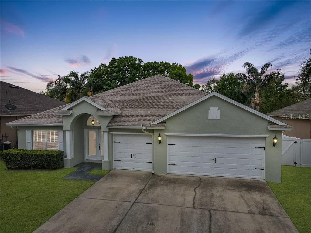 3831 CHAUCER WAY
