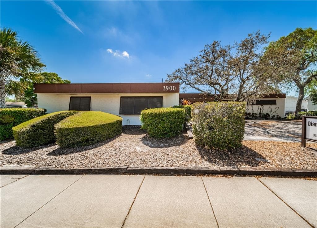 3900 CENTRAL AVENUE ST PETERSBURG, FL 33711