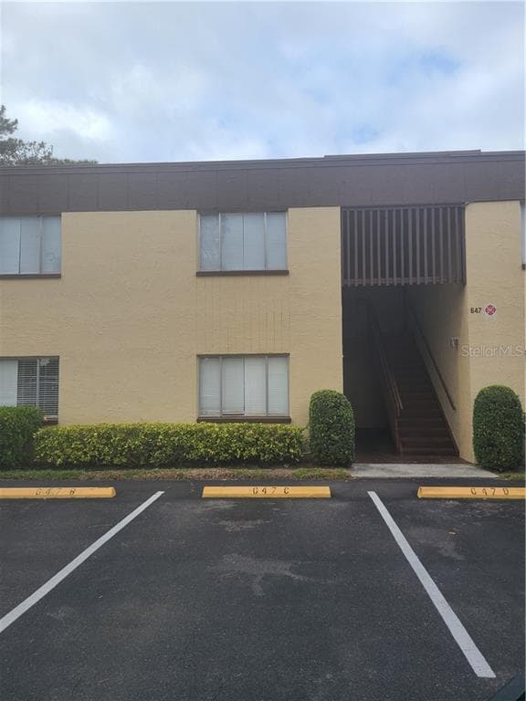 647 N KEENE ROAD UNIT A CLEARWATER, FL 33755