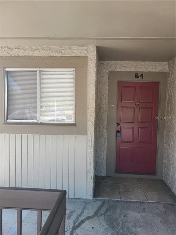 6332 NEWTOWN CIRCLE UNIT 32B1 TAMPA, FL 33615