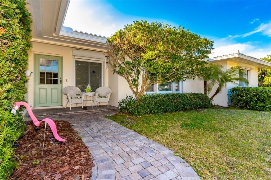 950 NARCISSUS AVENUE CLEARWATER BEACH, FL 33767