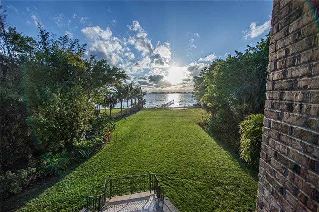1820 PARK STREET N ST PETERSBURG, FL 33710