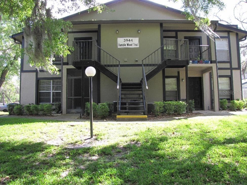 3944 TUMBLE WOOD TRAIL UNIT 102 TAMPA, FL 33613