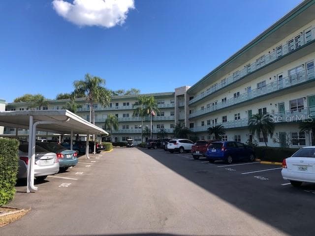5725 80TH STREET N UNIT 202 ST PETERSBURG, FL 33709