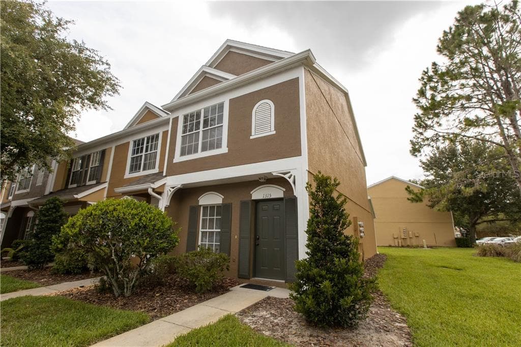 1315 STANDRIDGE DRIVE