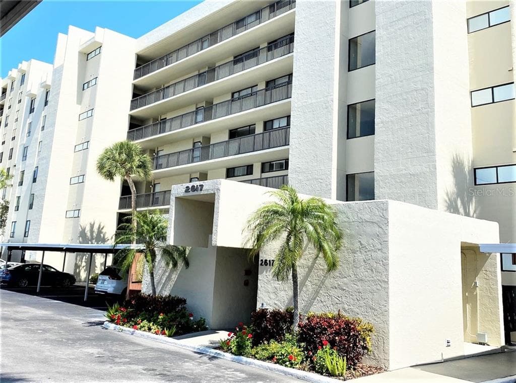 2617 COVE CAY DRIVE UNIT 704 CLEARWATER, FL 33760