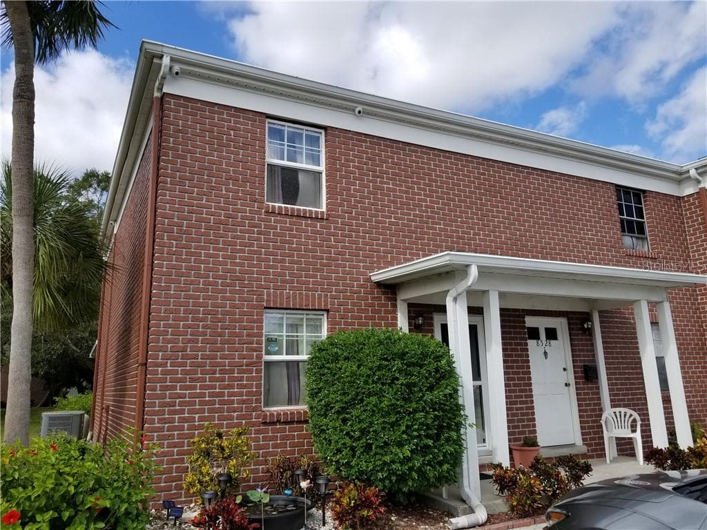 8518 12TH WAY N ST PETERSBURG, FL 33702