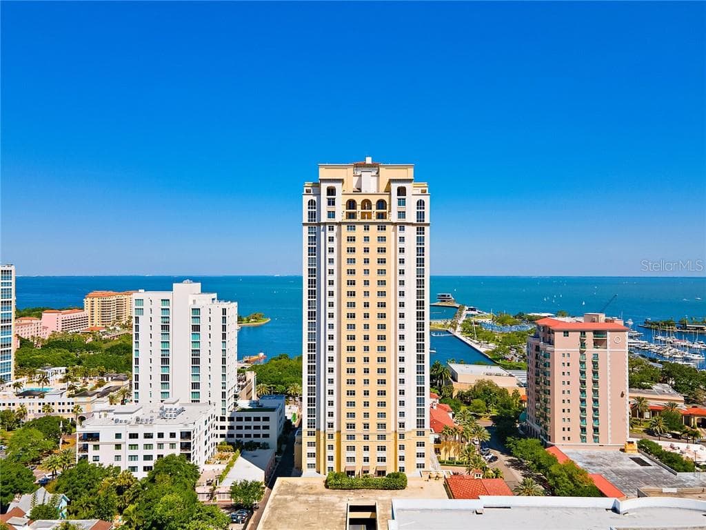 300 BEACH DRIVE NE UNIT 1601 ST PETERSBURG, FL 33701