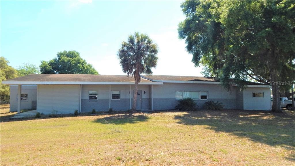 8826 FORT KING ROAD ZEPHYRHILLS, FL 33541