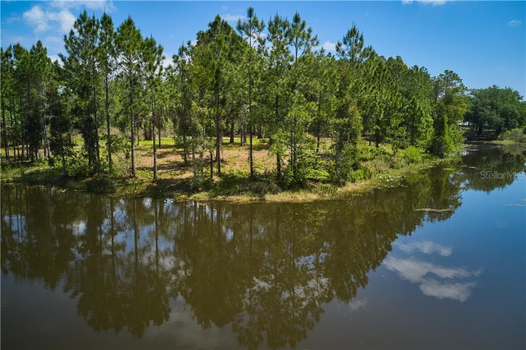 33 LANTANA DRIVE S UNIT 7 INDIAN LAKE ESTATES, FL 33855