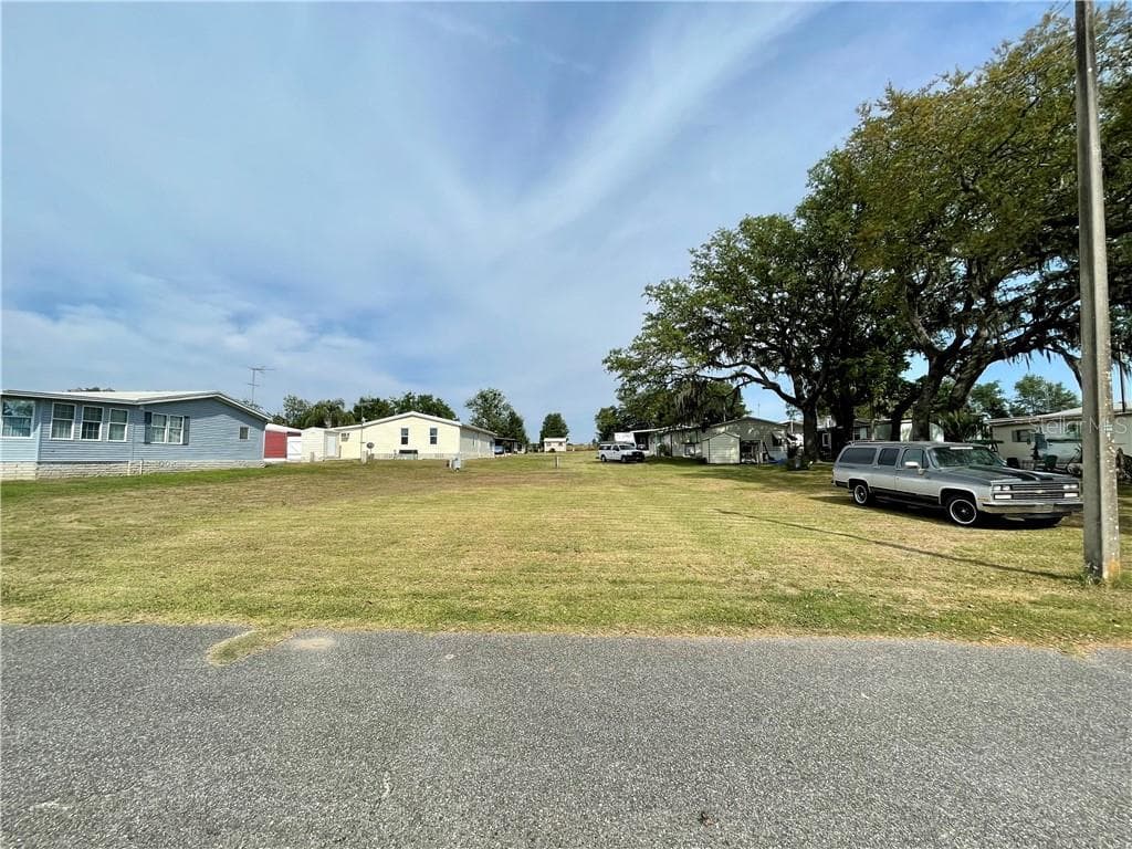Lots 204 & 205 WELLINGTON DADE CITY, FL 33525