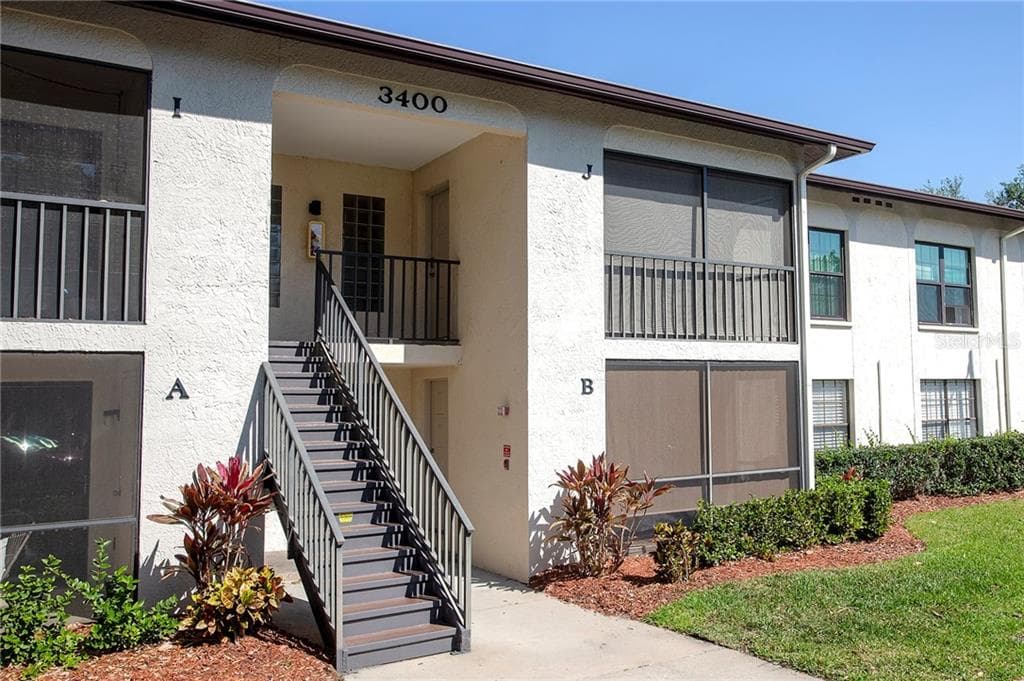 3400 CRYSTAL COURT W UNIT J