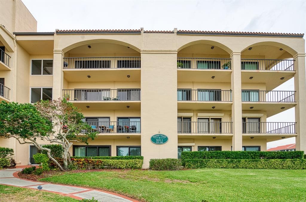 238 MARINER DRIVE UNIT 238 TARPON SPRINGS, FL 34689