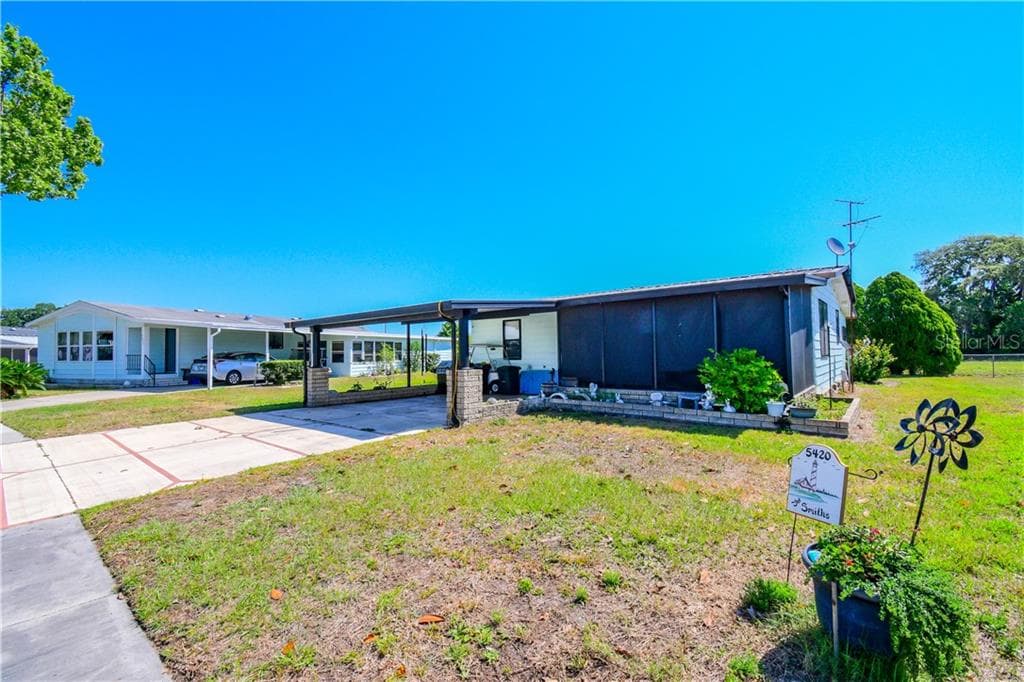 5420 RIVIERA DRIVE ZEPHYRHILLS, FL 33541