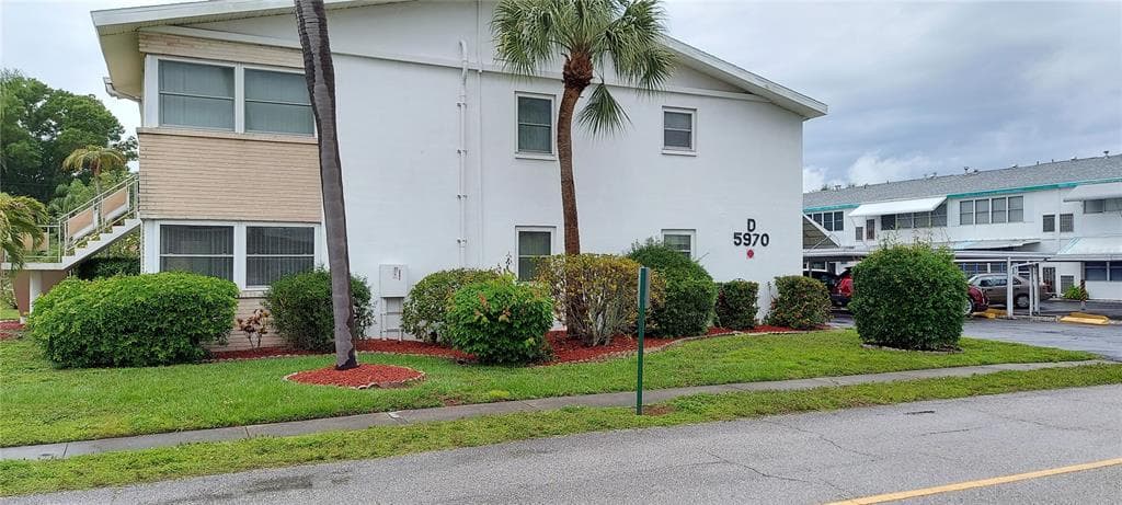 5970 21ST STREET N UNIT 18 ST PETERSBURG, FL 33714