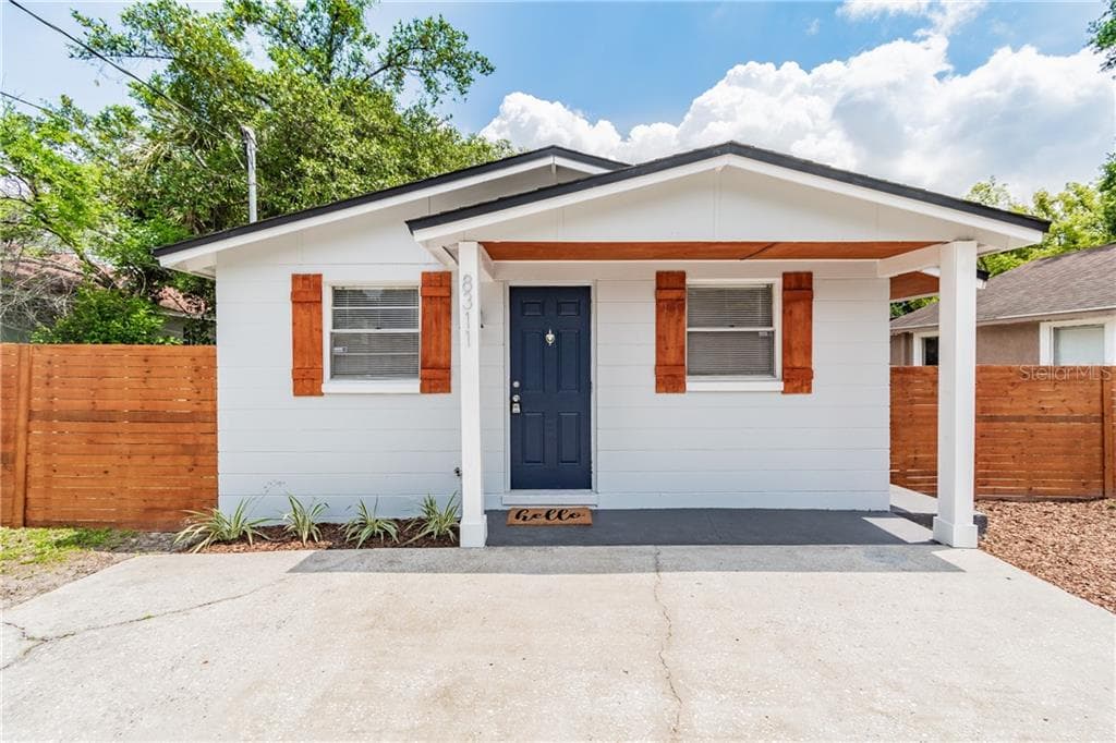 8311 N MULBERRY STREET TAMPA, FL 33604