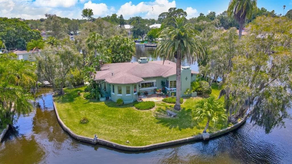 5329 RICHEY DRIVE NEW PORT RICHEY, FL 34652