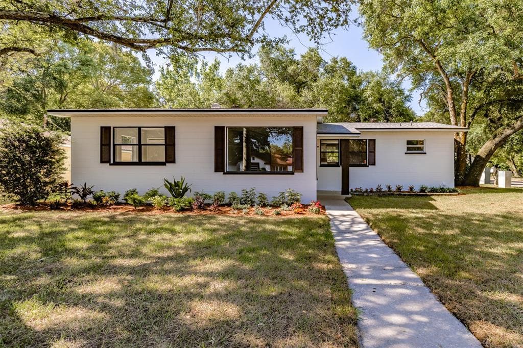 1501 E HANNA AVENUE TAMPA, FL 33610