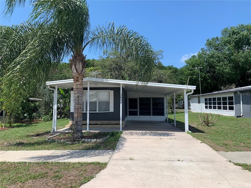 3831 SARAH DRIVE WESLEY CHAPEL, FL 33543