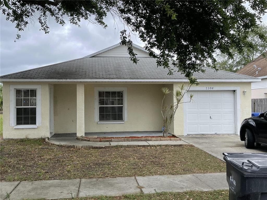 1308 CASA BONITA AVENUE RUSKIN, FL 33570