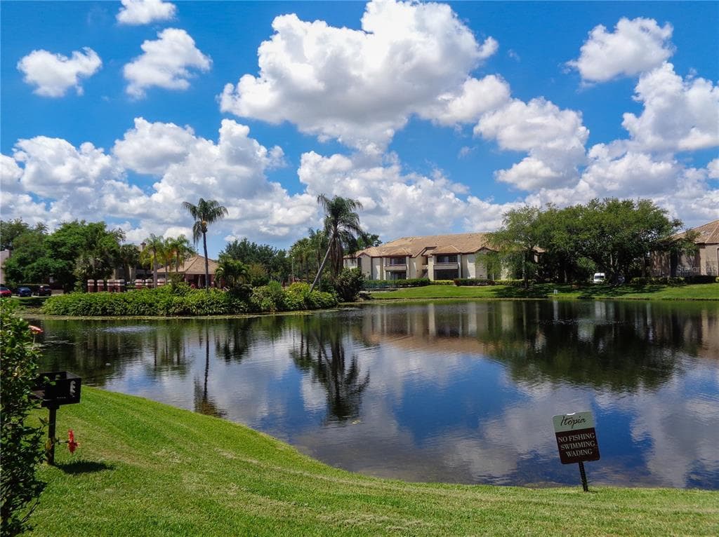10263 GANDY BOULEVARD N UNIT 608 ST PETERSBURG, FL 33702