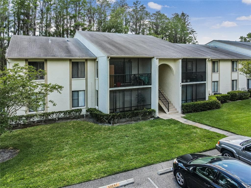 1433 PINE GLEN PLACE UNIT A2 TARPON SPRINGS, FL 34688