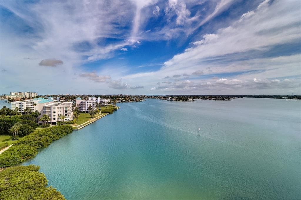 7963 SAILBOAT KEY BOULEVARD S UNIT 802 SOUTH PASADENA, FL 33707